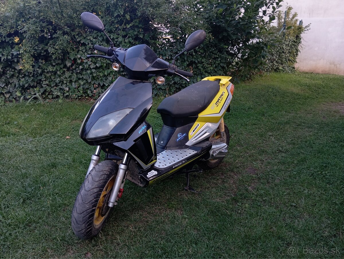 Predam skúter keeway matrix 50
