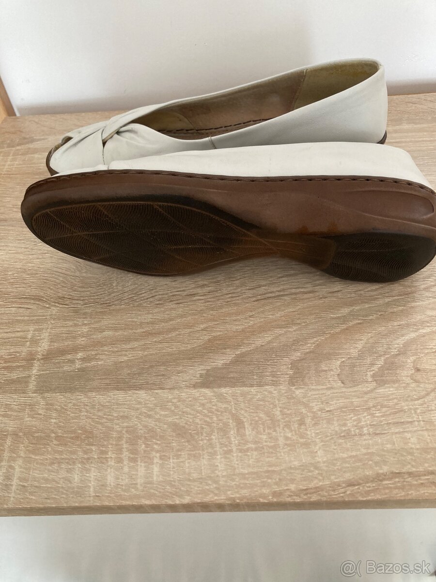 Dámske lodičky kožené č. 41 G