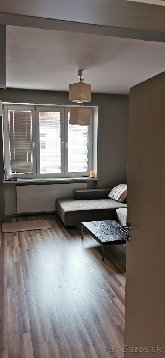 2,5izbovy 80,5m2 byt na prenájom