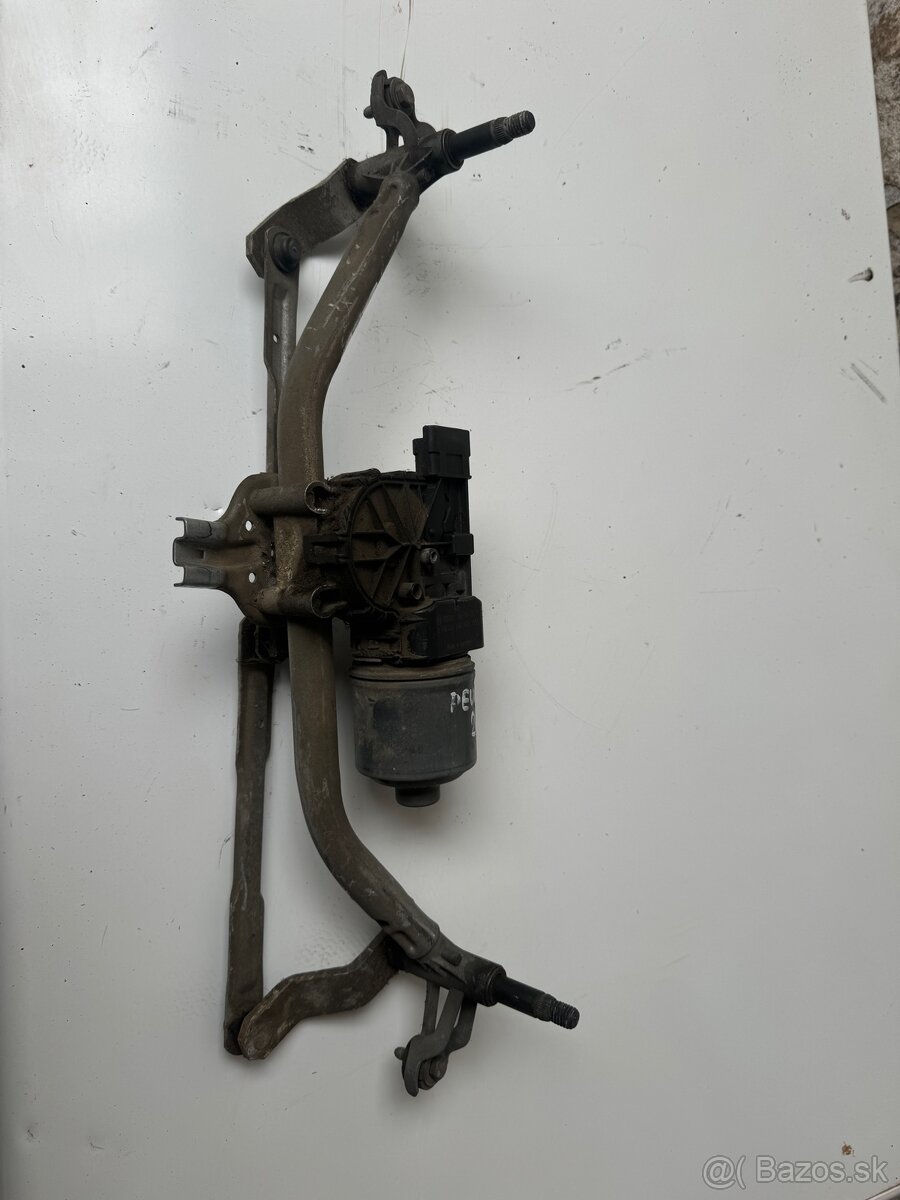 Mechanizmus stieracov peugeot 207