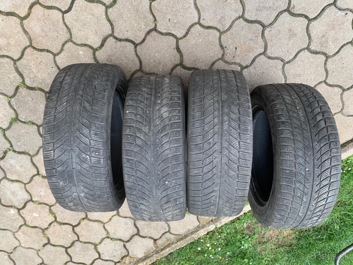 Predám 4ks pneumatiky 215/55 R16