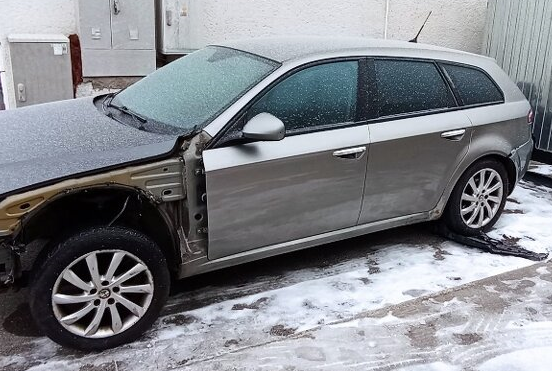 rozpredam alfa romeo 159 2,4 diesel