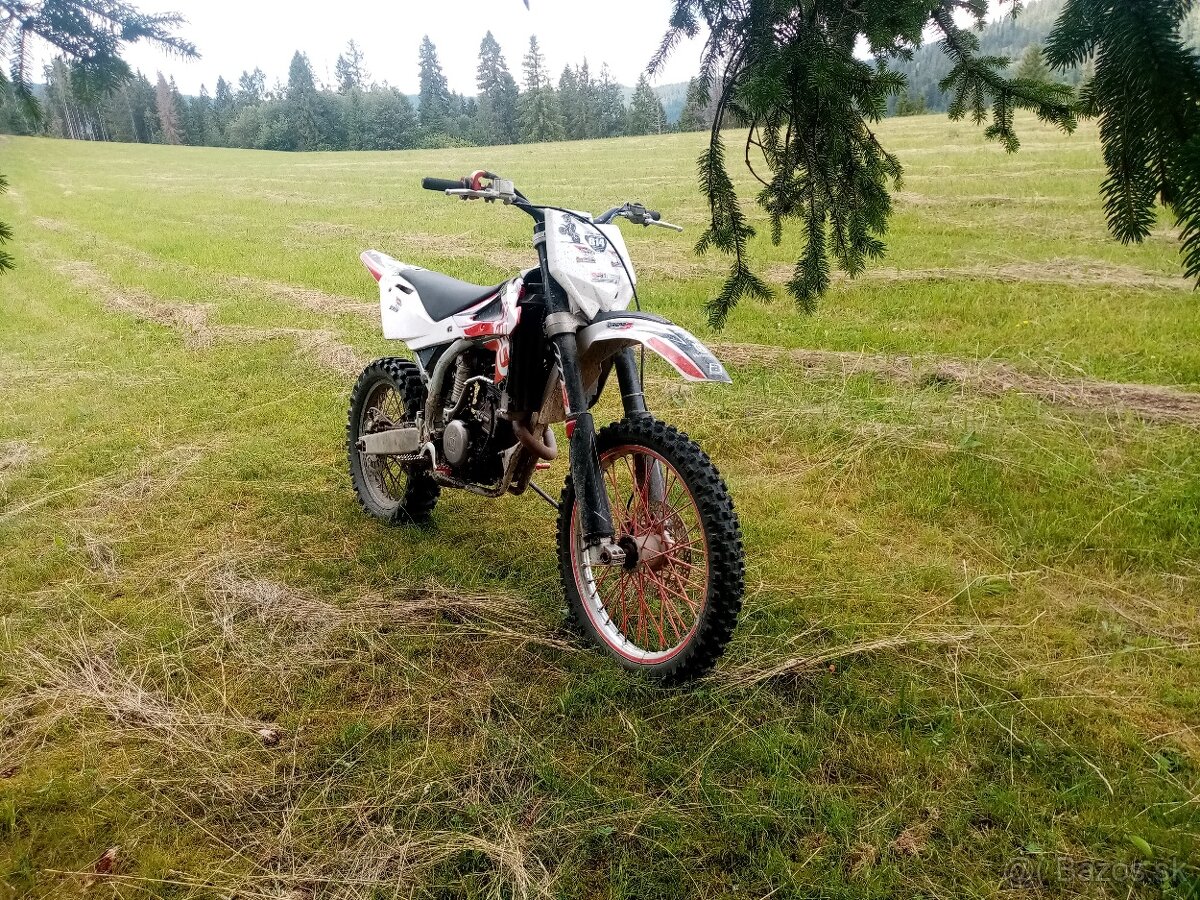 Husqvarna 250