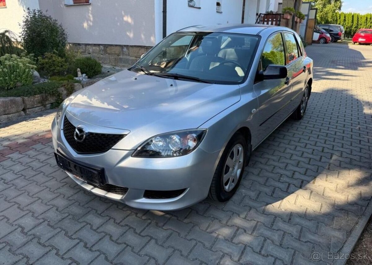 Mazda 3 1,6i /77kw klima, Nová STK benzín manuál 77 kw
