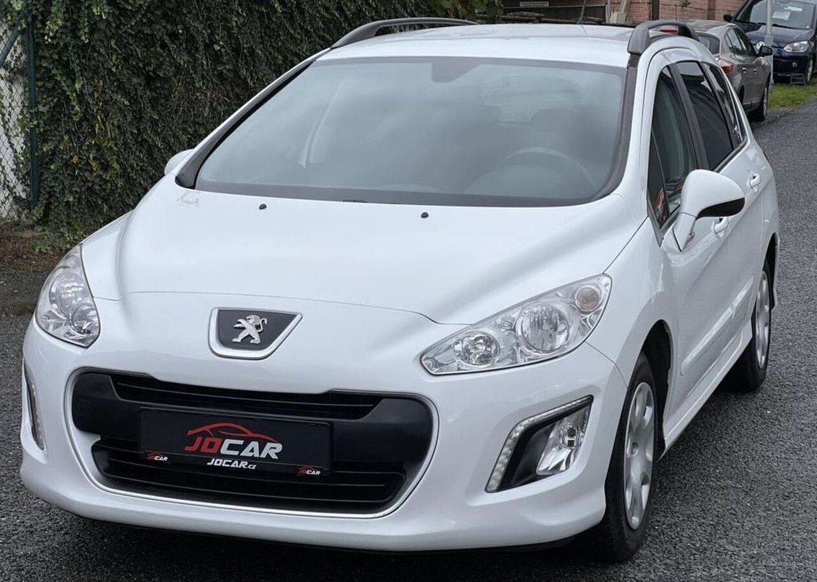 Peugeot 308 1.6HDi KOUPENO V ČR odp.DPH nafta manuál 68 kw