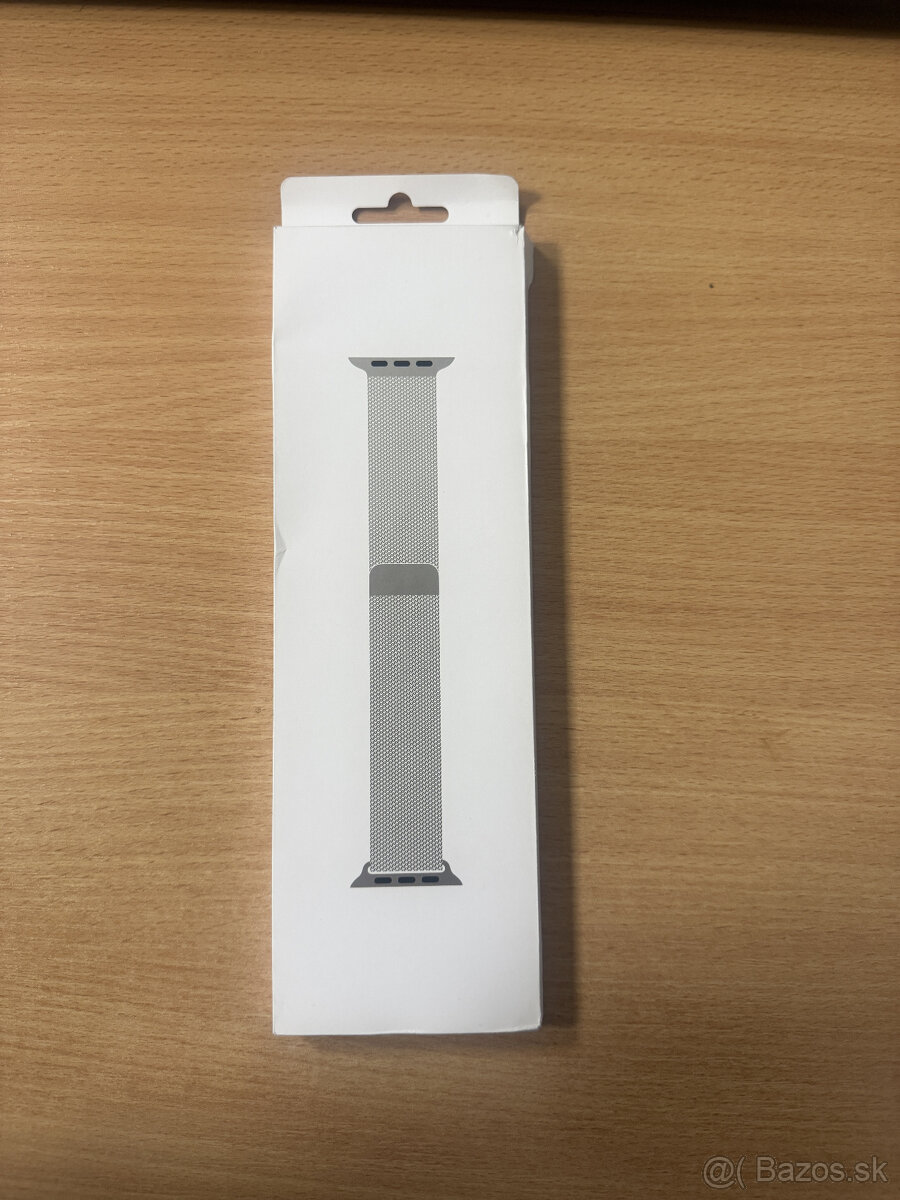 Apple Watch 42mm Natural Milanese Loop