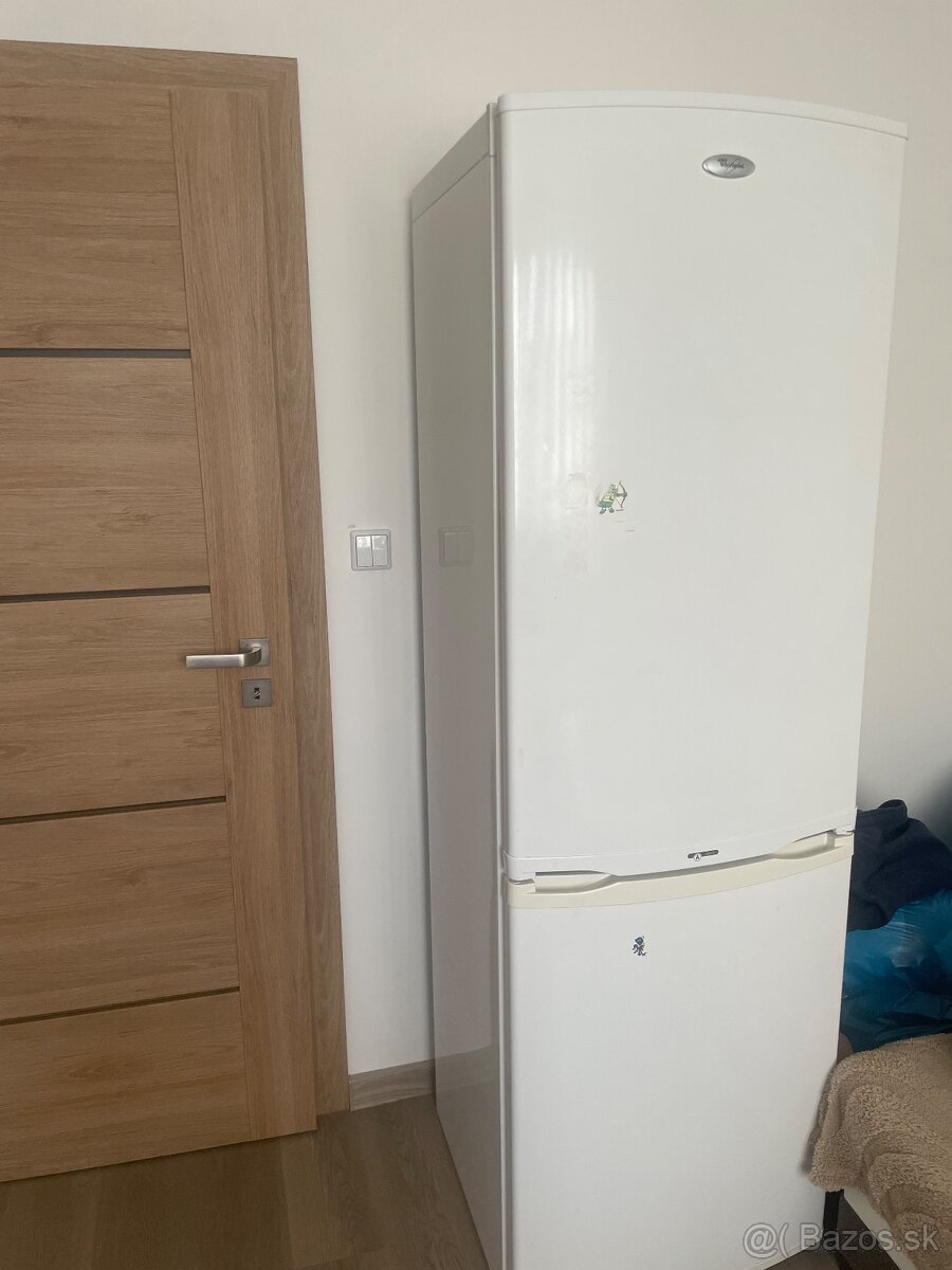 Chladnicka s mraznickou