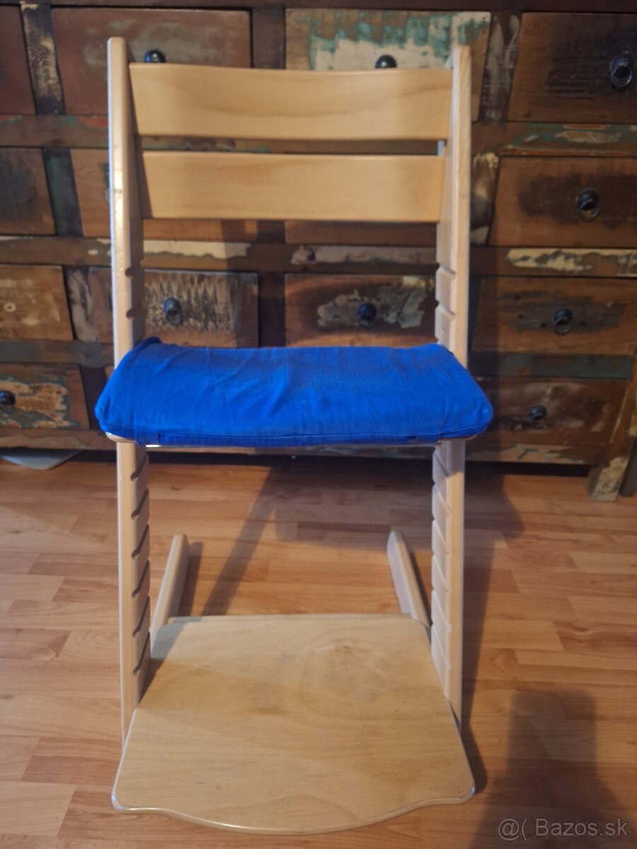 Rastúca stolička Jitro