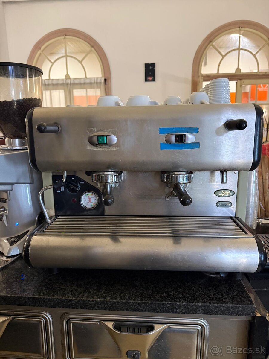 Ponúkam na predaj pákový kávovar