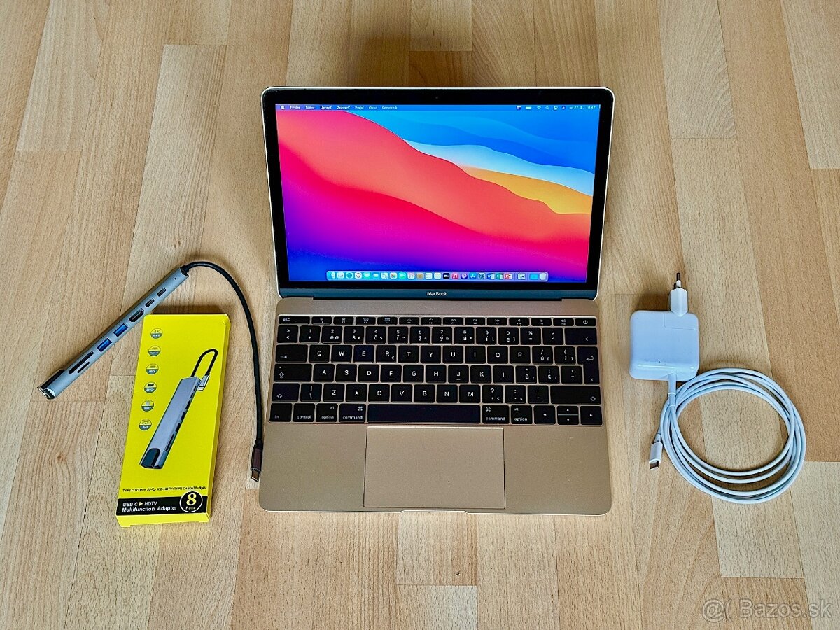 MacBook 12" Zlatý, TOP STAV, NOVÁ BATERKA