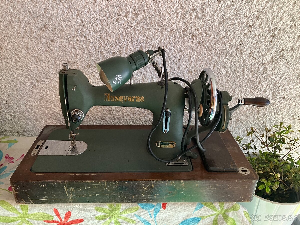 Husqvarna manualny sijaci stroj