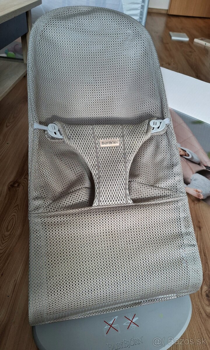 Lehátko Babybjorn Bliss Grey Mash