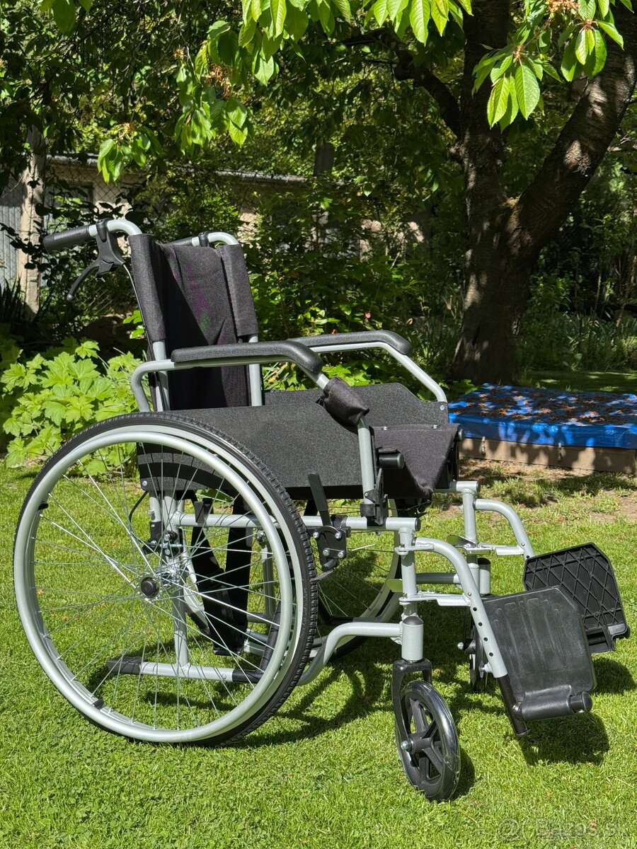 Invalidný vozík UNIZDRAV LIGHT