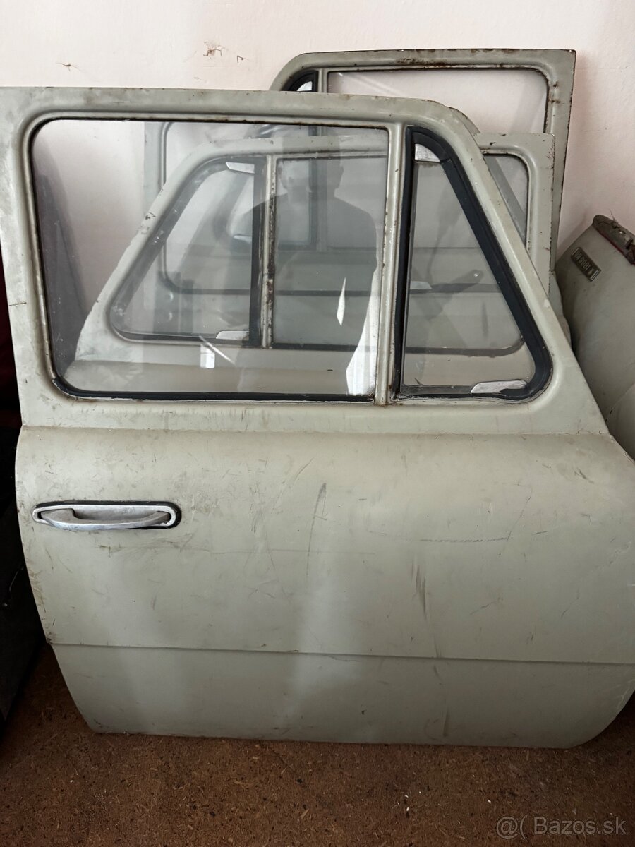 Dvere škoda mb1000