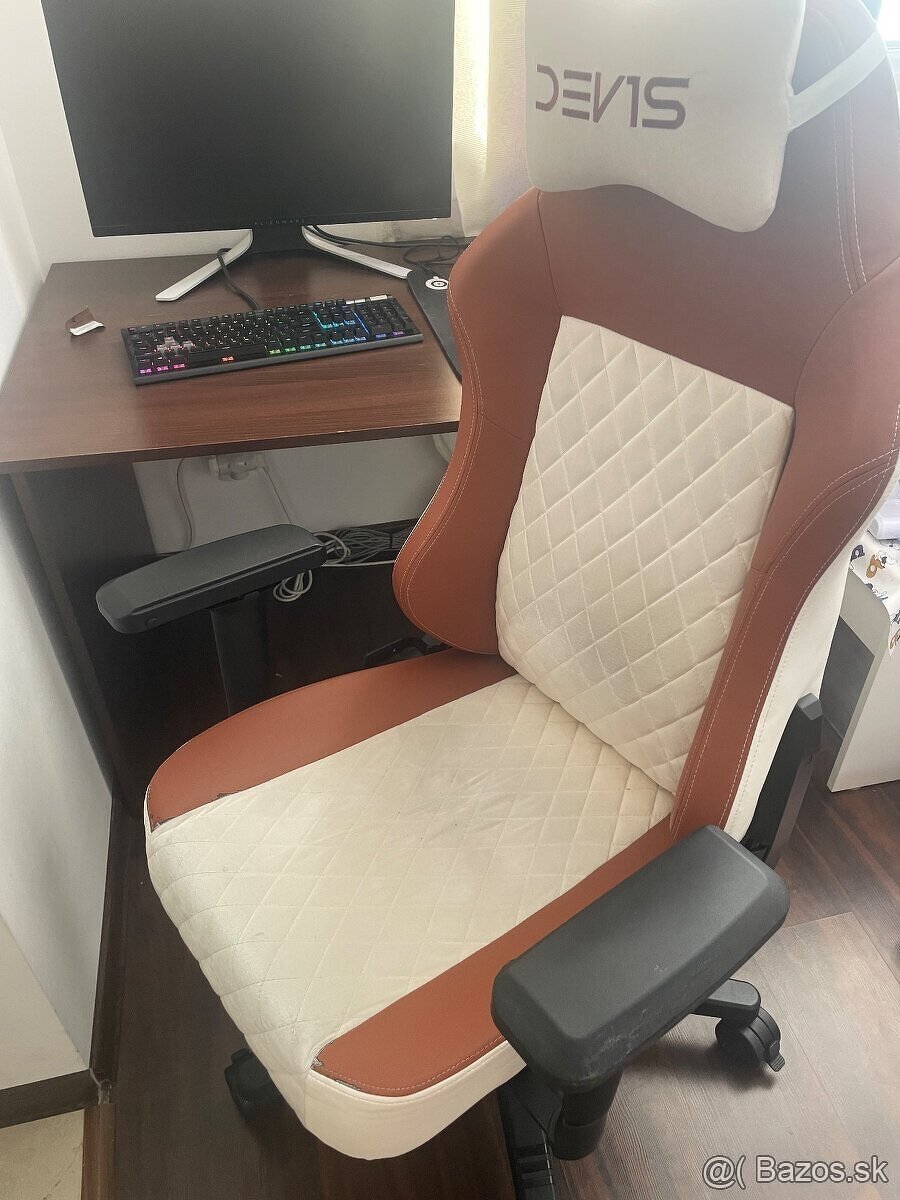 Herná stolička Dev1s Crema