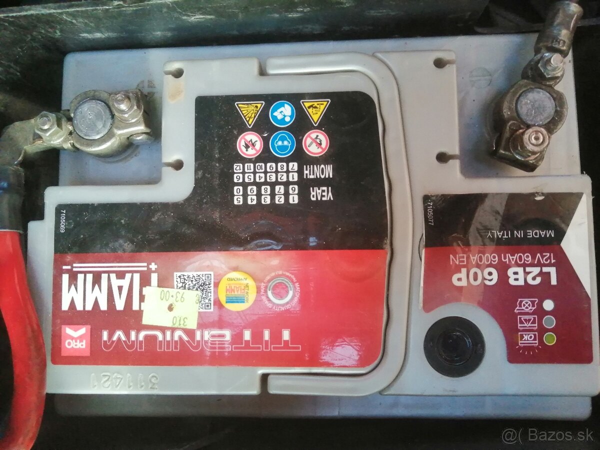 Auto baterka 12V 60 Ah FIAMM