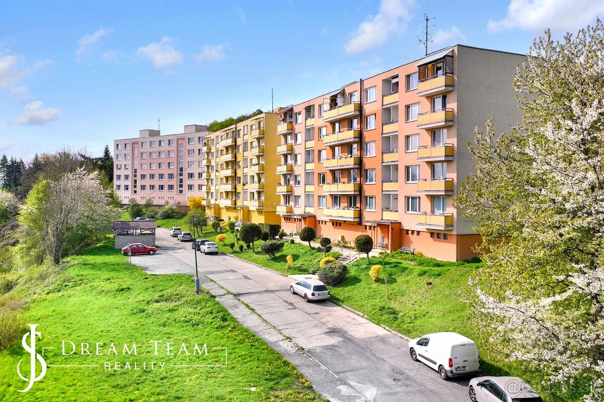 PRENÁJOM 3-izbový zariadený byt, 82m2, Banská Štiavnica
