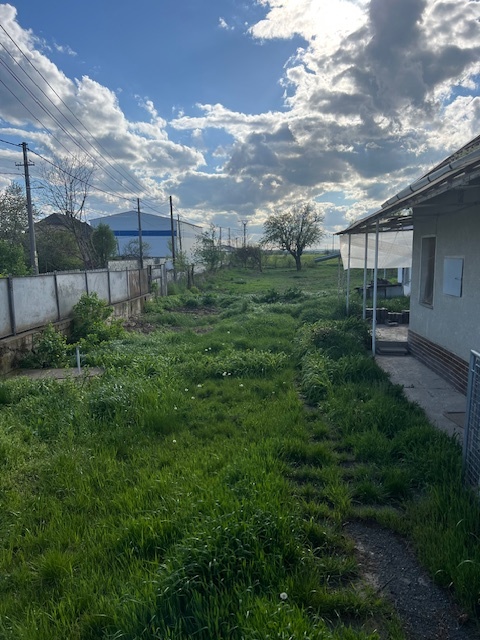 Predaj Dom s pozemkom 2.000 m2 Hontianska Vrbica Levice