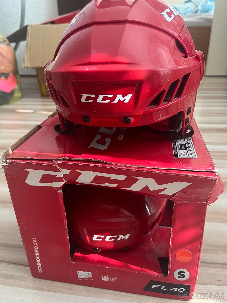 CCM prilba nové