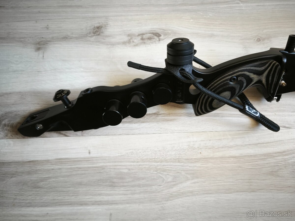 Stred luku Kinetic Vygo 25" ILF