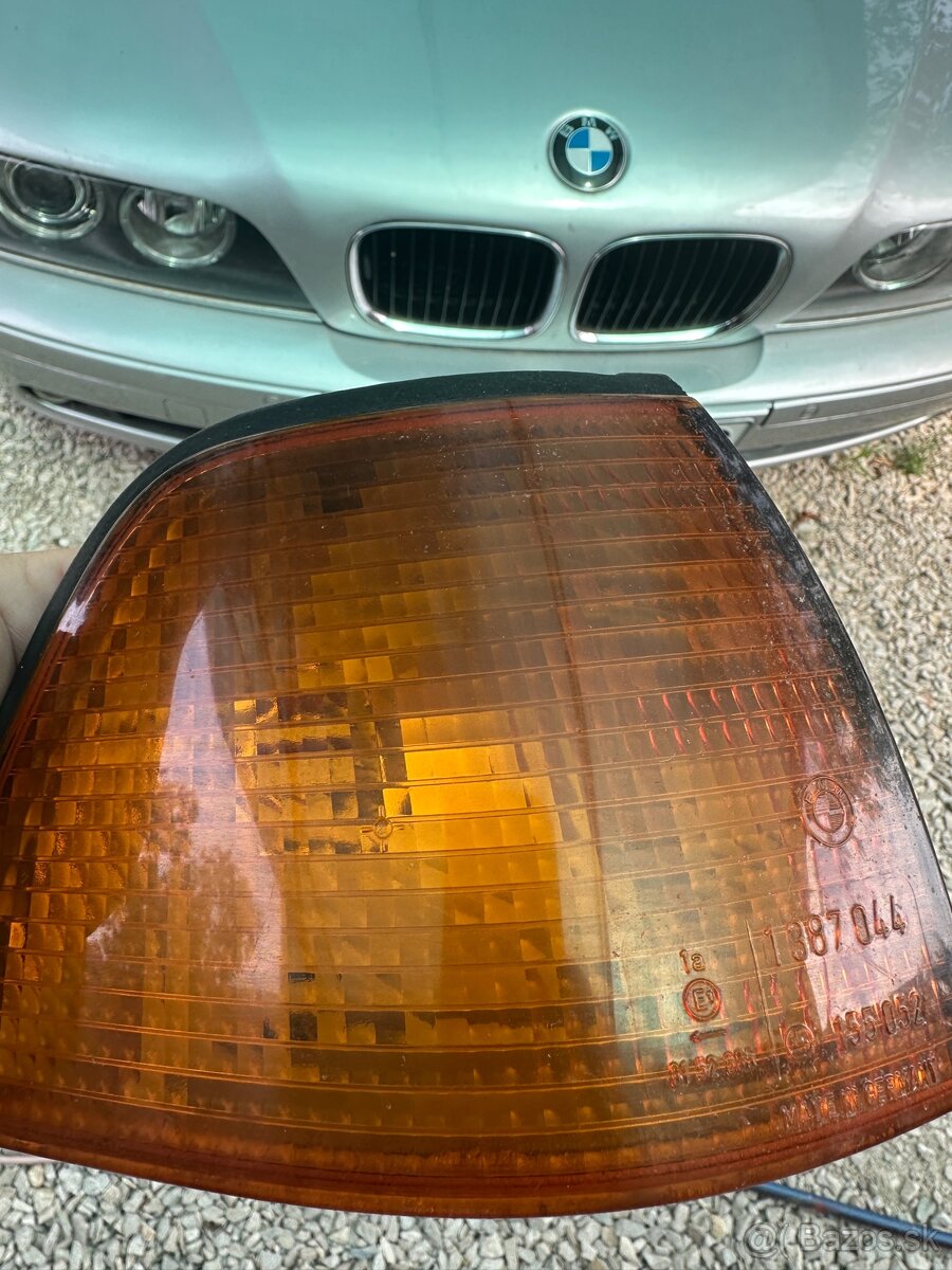 Bmw e36 pravá predná smerovka