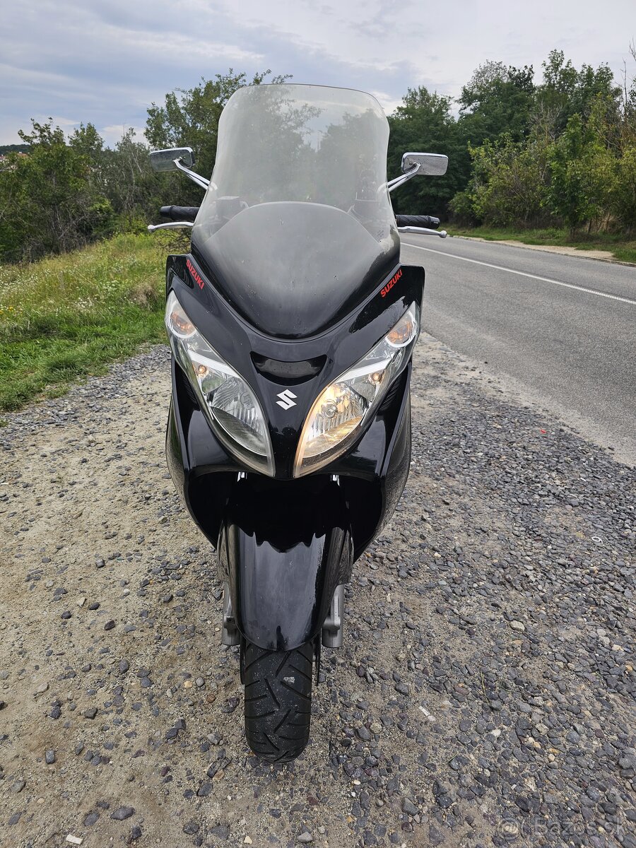 Suzuki Burgman 400 K7