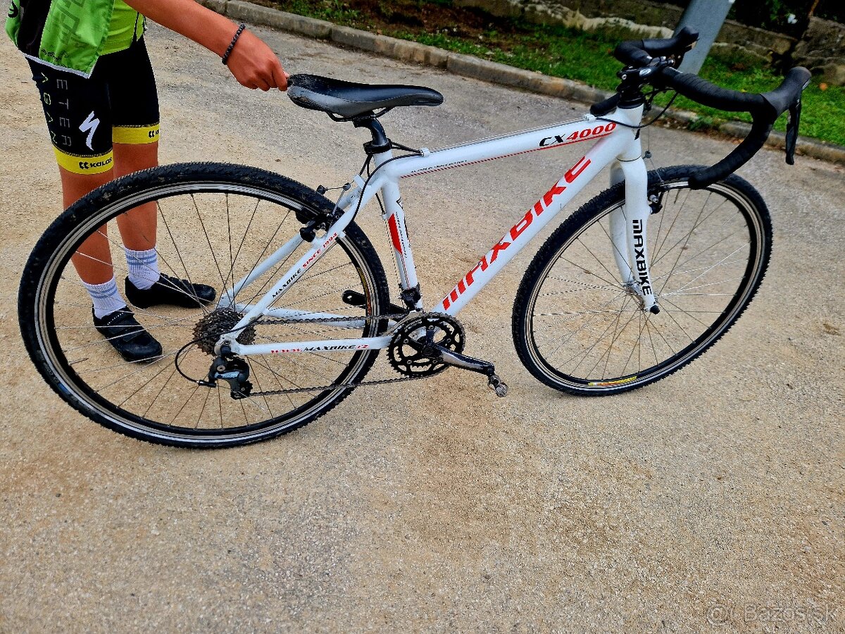 Gravelovy/cyklokros bicykel