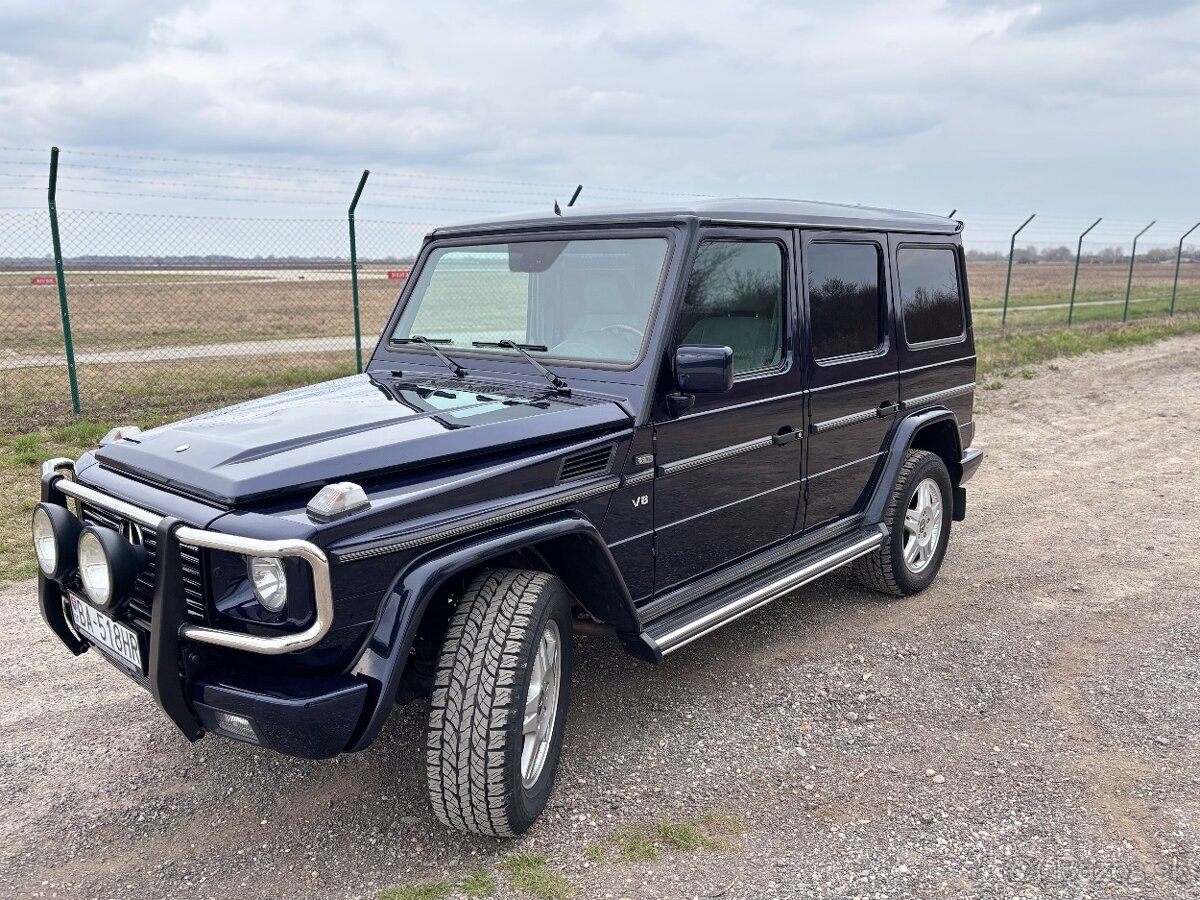 Mercedes G 400