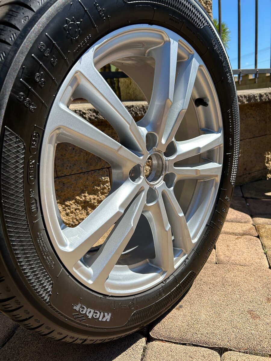 Letná sada AUDI Q3 R18