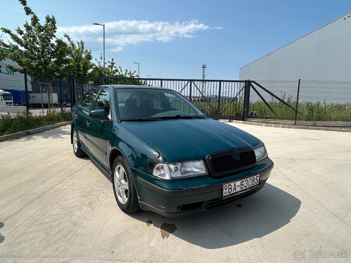 Škoda Octavia 1.8i 20v benzín 1998