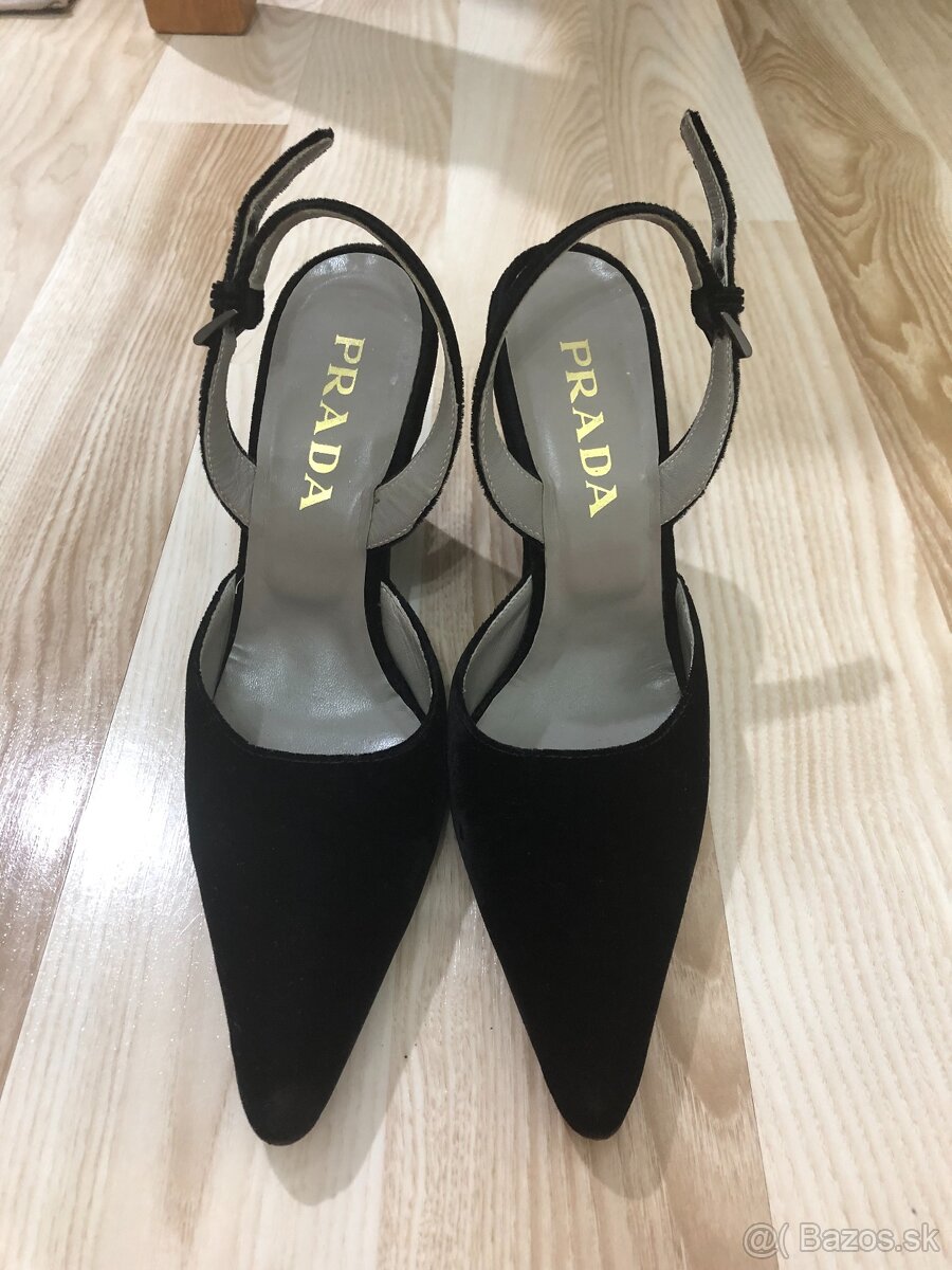 PRADA čierne zamatové topánky, veľ. 37,5