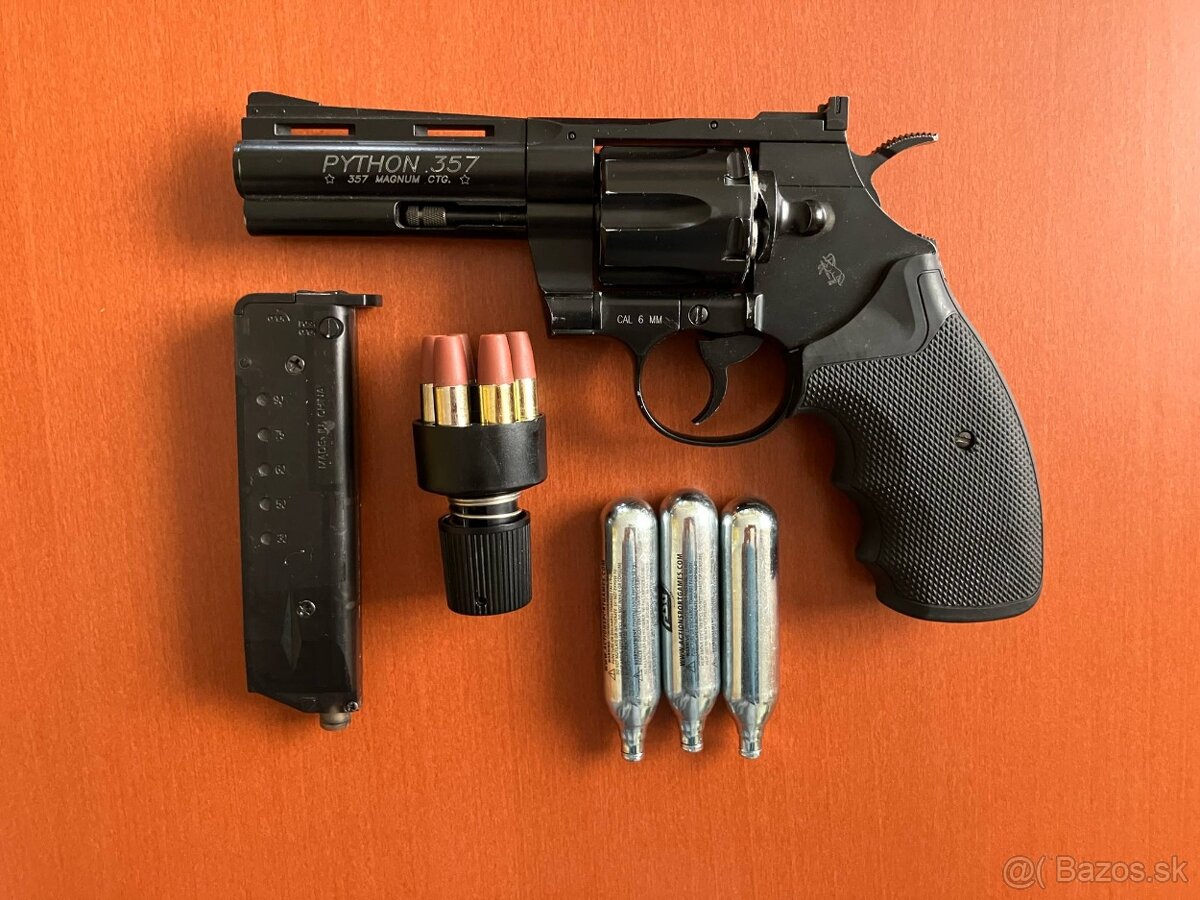 Predám airsoft revolver Colt Python 357 CO2 + príslušenstvo