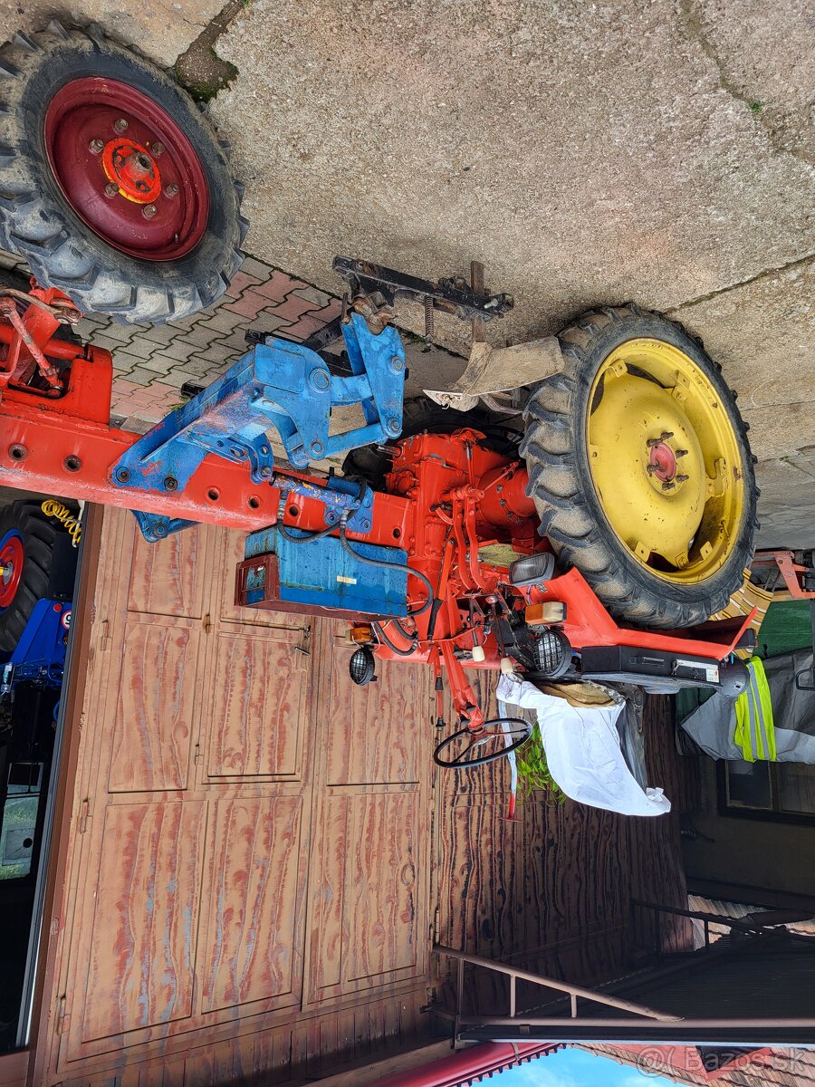 Traktor RS 09