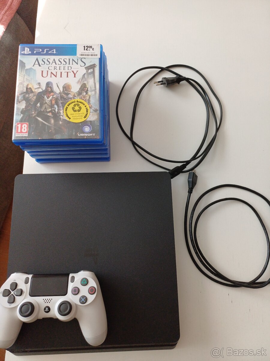 Playstation 4 slim