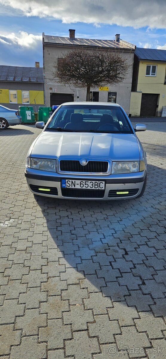 Skoda octavia 1  1.6 75kw