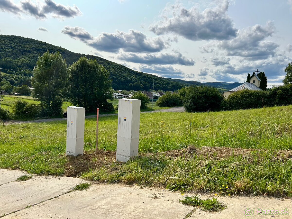 Stavebný pozemok s ELEKTRICKOU prípojkou, Udiča-časť Prosné