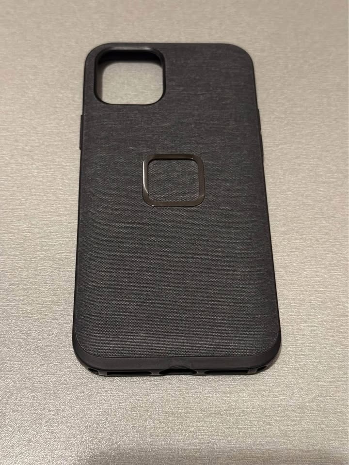 Kryt iPhone 11 Pro od PeakDesign