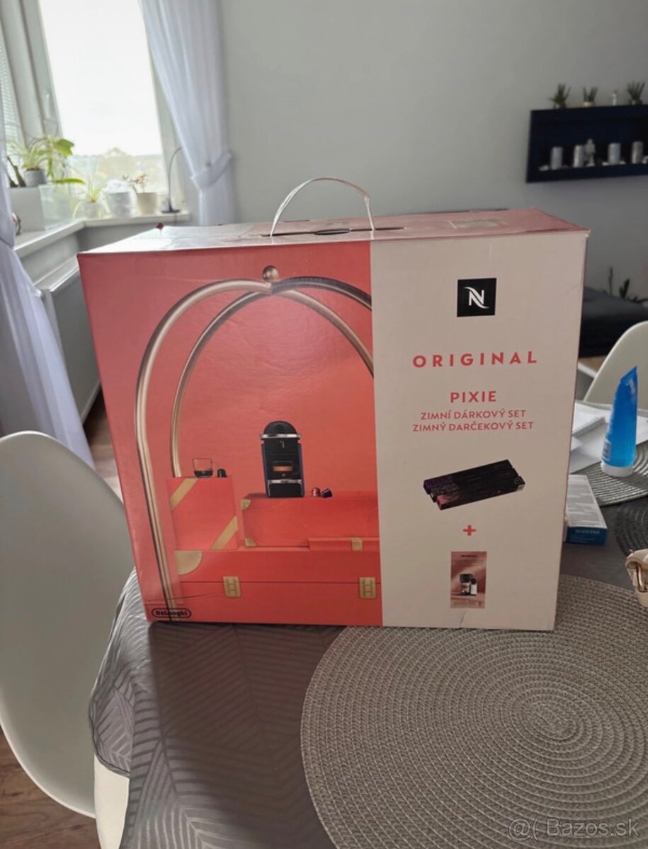 Predám kávovar Nespresso PIXIE