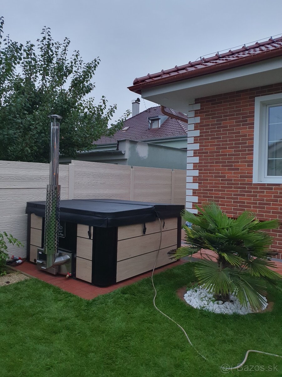 Hranatá akrylátová vírivka PREMIUM