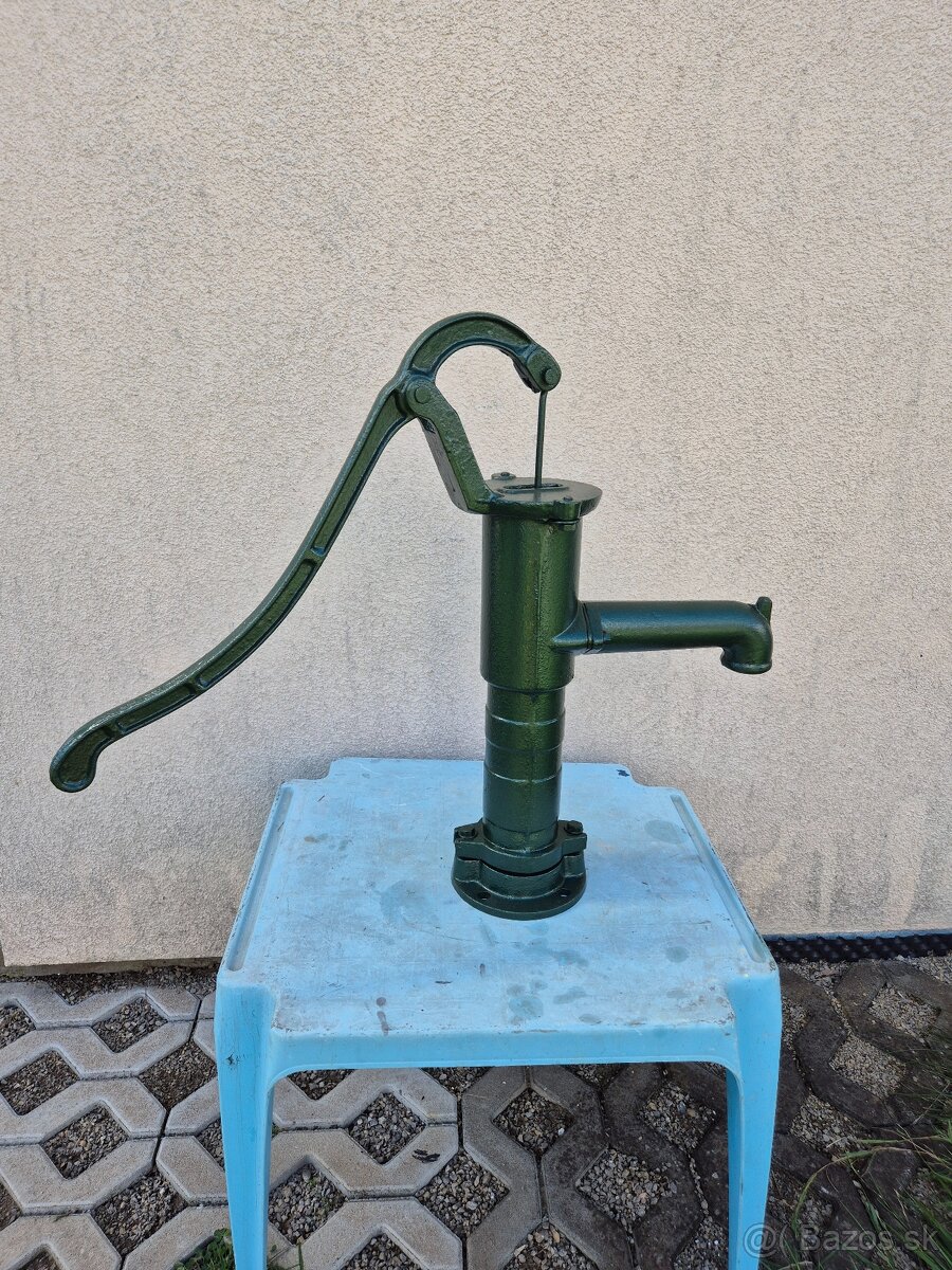 Ručná pumpa na vodu NP75
