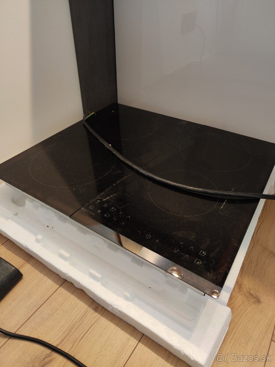 Indukčná varná doska Electrolux LIR60430
