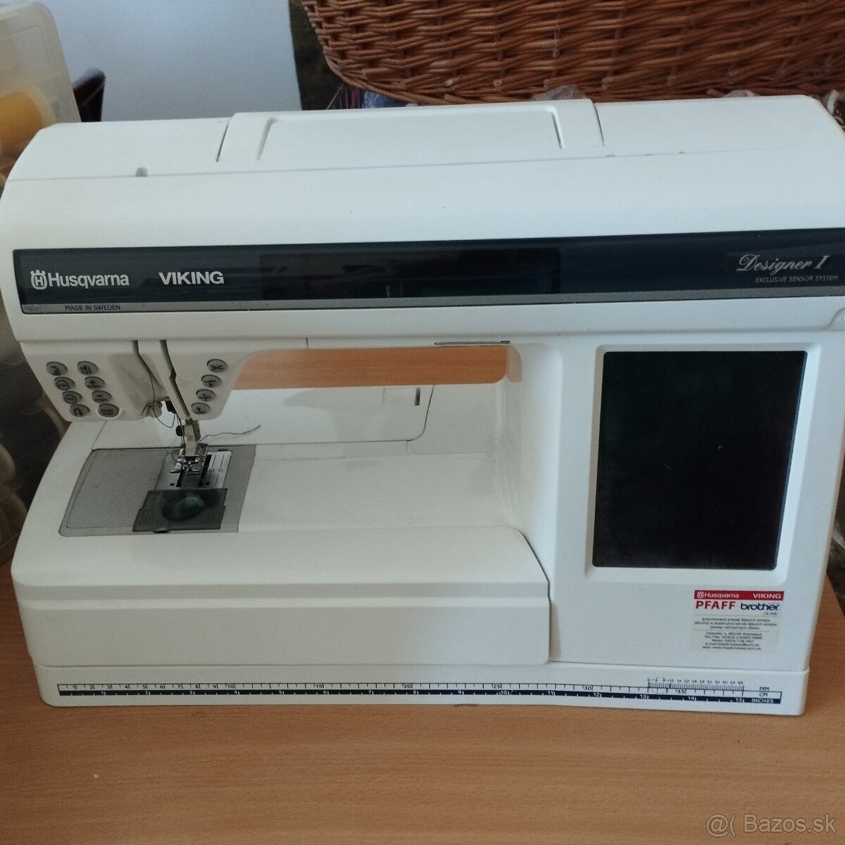 Predám Šijací a vyšivaci stroj Husqvarna Viking.