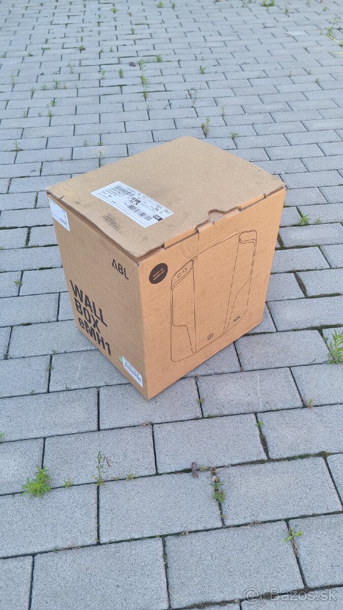 NOVÝ Wallbox eMH1 22kw/32A