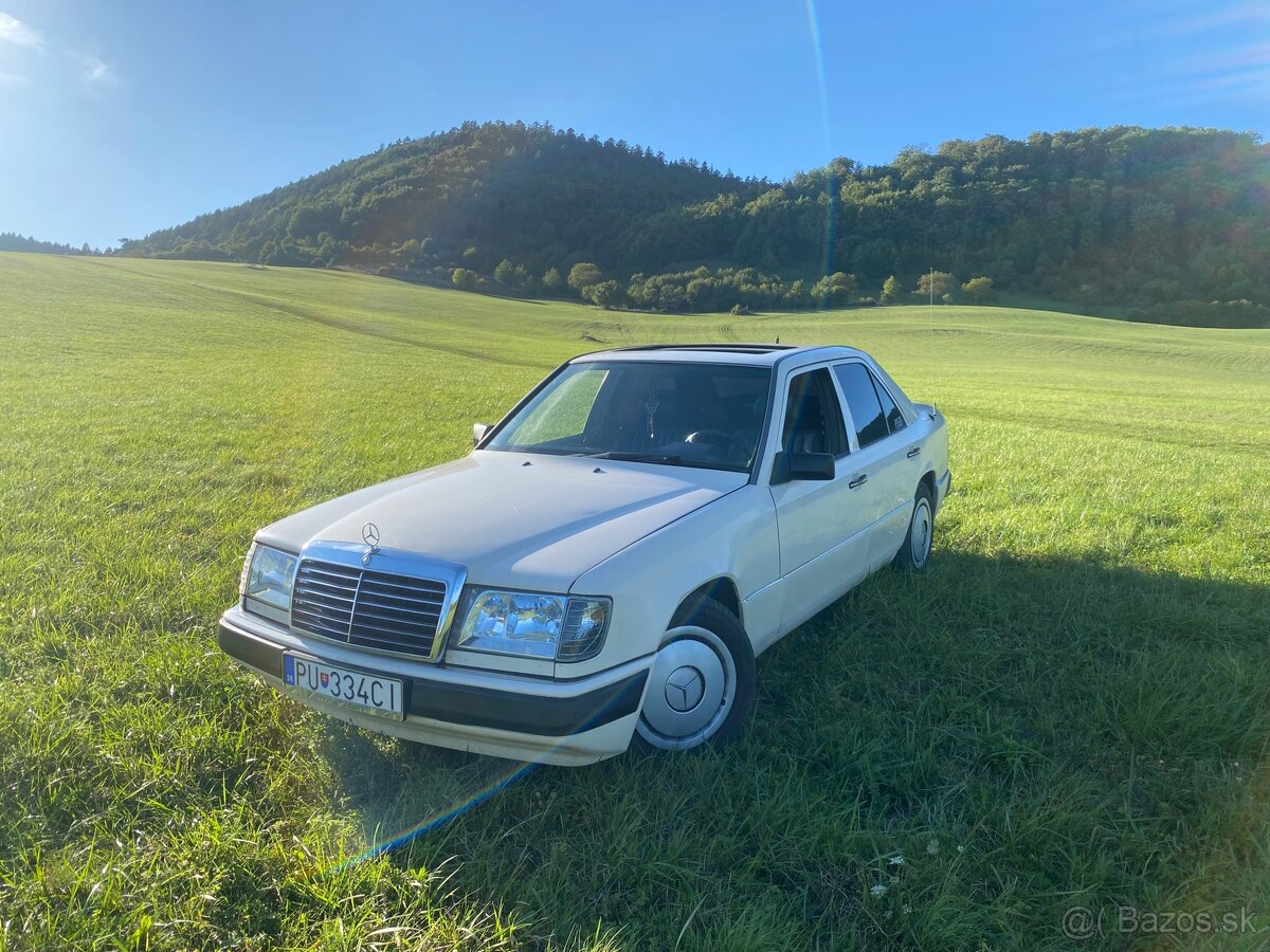 MB W124 200D Automatic