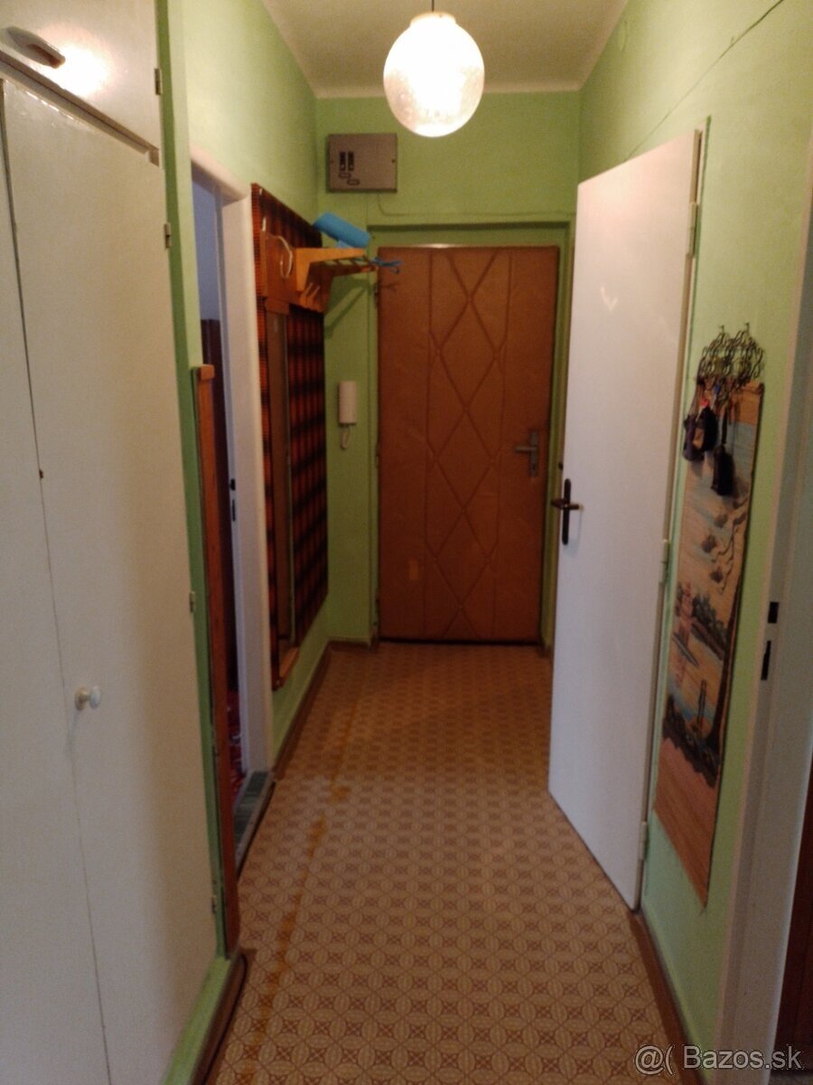 ID: 1011 NA PREDAJ MODERNÝ 3-IZBOVÝ BYT S BALKÓNOM V ŠTÚROVE