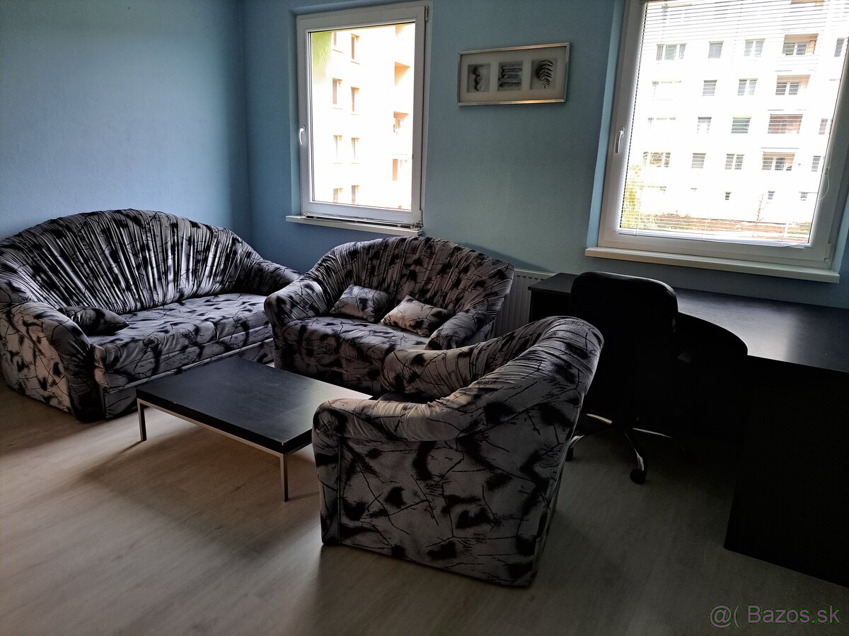 Prenájom 2 izbový byt v Prešove.