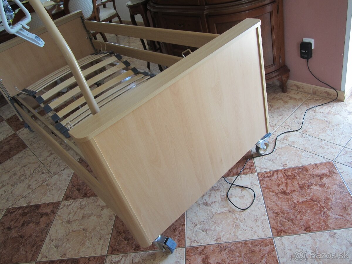 Polohovateľná elektrická posteľ