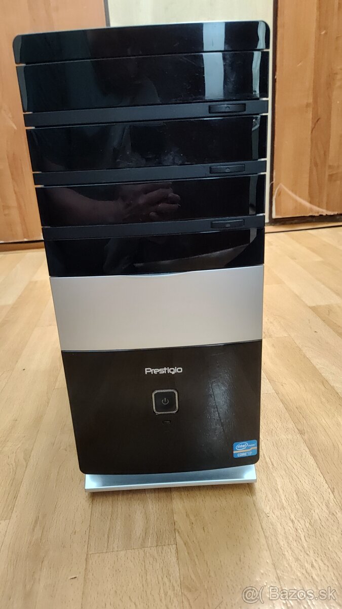 Starší herný PC, PRESTIGIO, Intel i5, Asus RX580