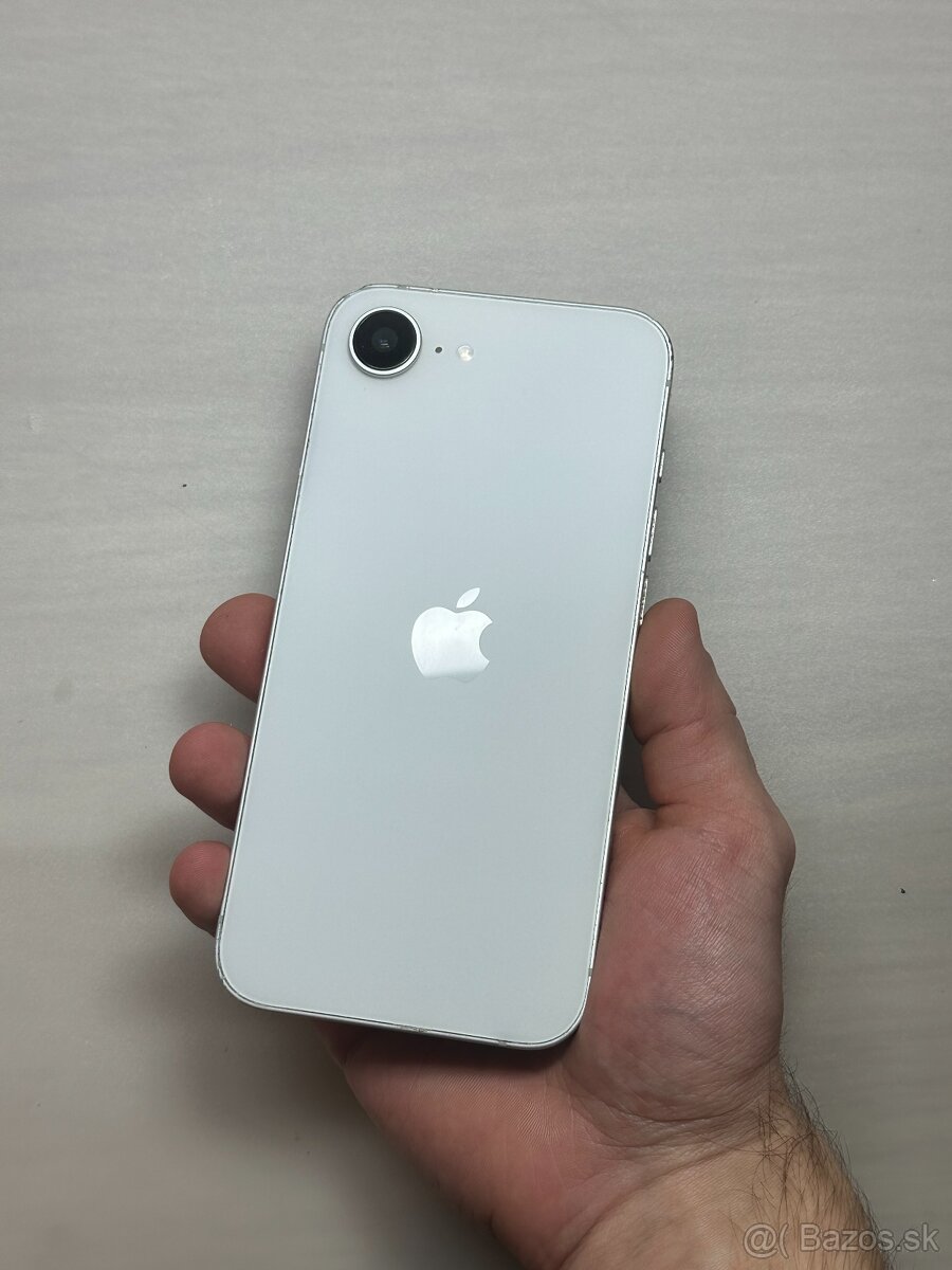 iPhone 16e 256GB 100% baterka