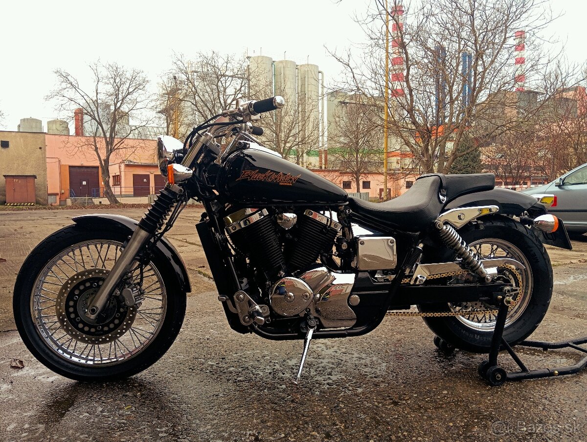 Honda shadow 750 black widow